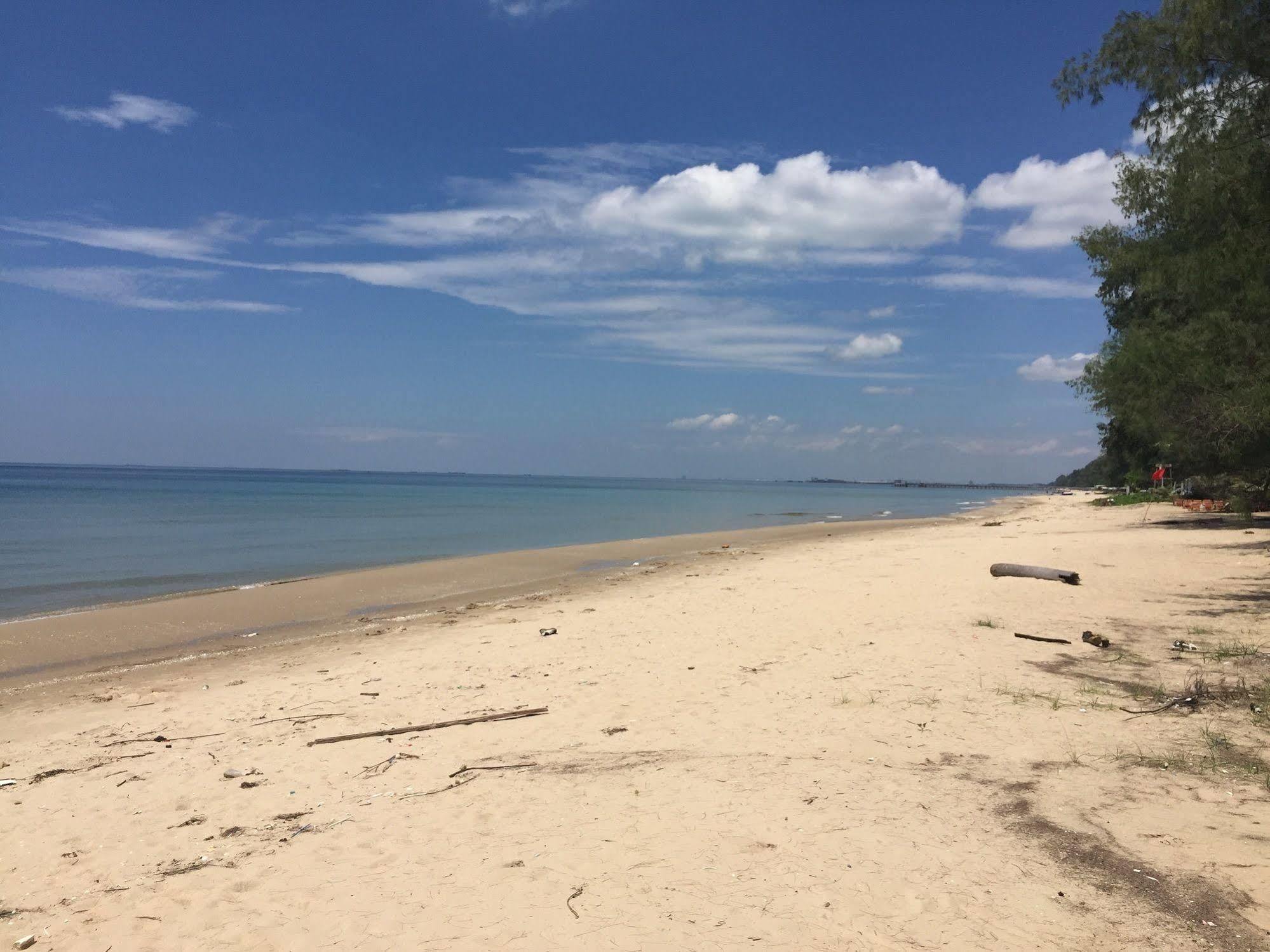 Tree Roots Retreat Hotel Rayong Luaran gambar